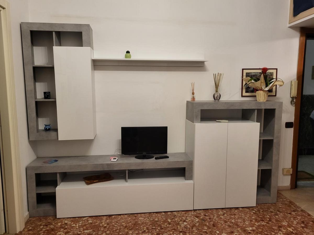 Ferienwohnung Soggiorna Con Claudia Rom Exterior foto